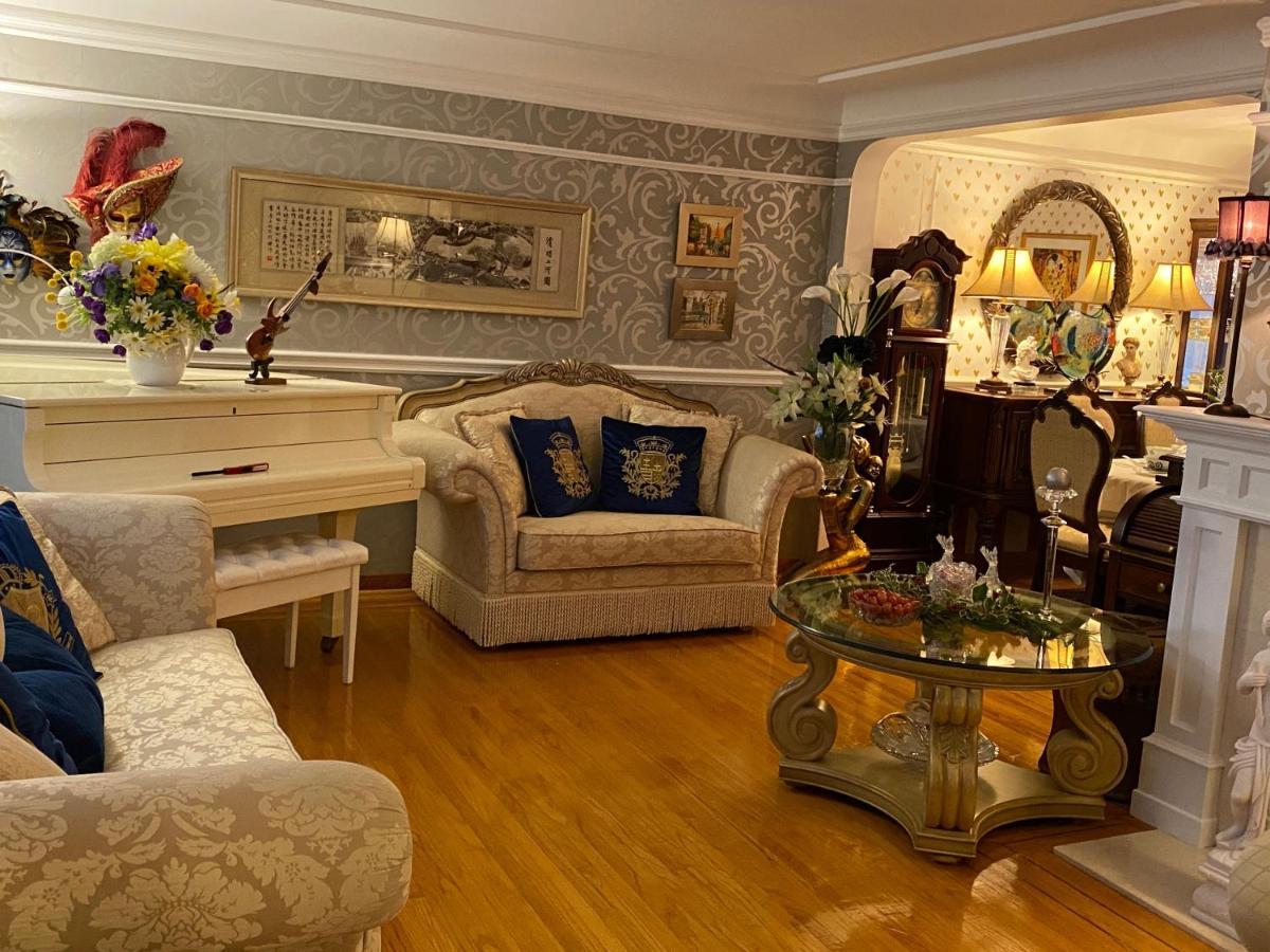 Serenity Bed & Breakfast Burnaby Eksteriør bilde