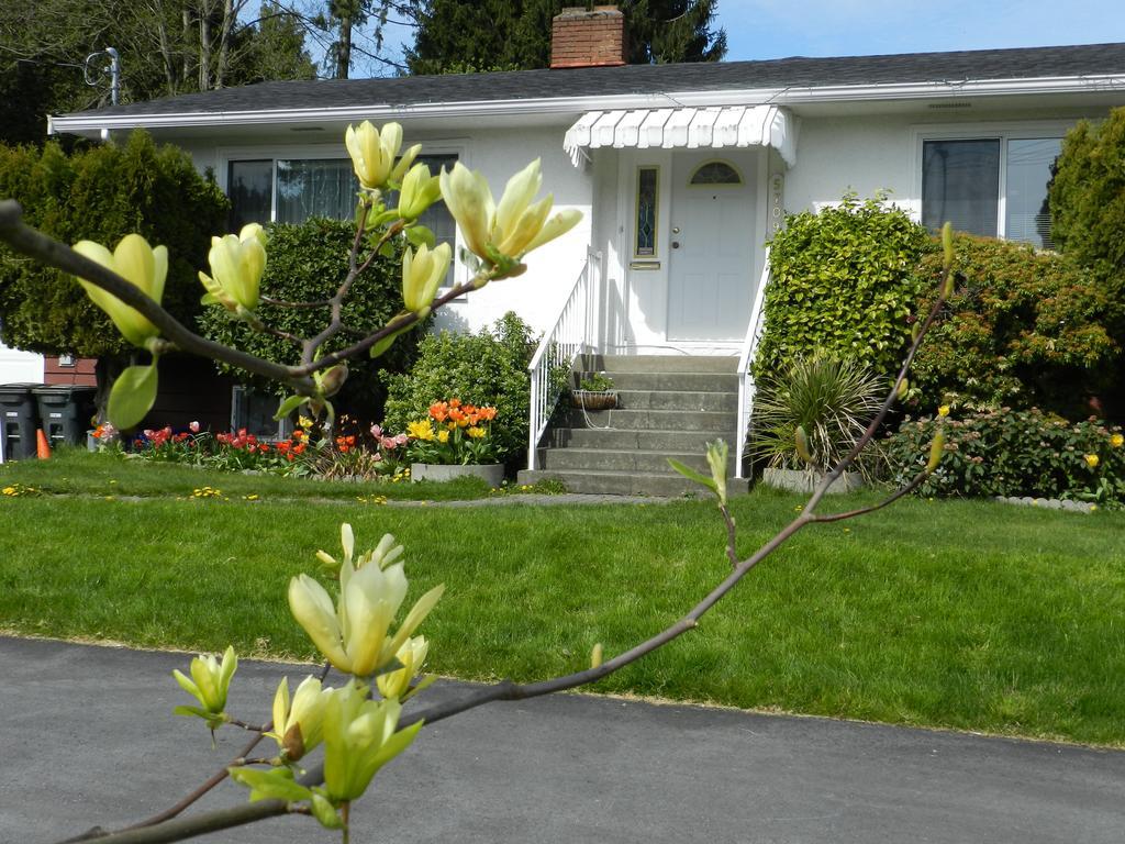 Serenity Bed & Breakfast Burnaby Eksteriør bilde